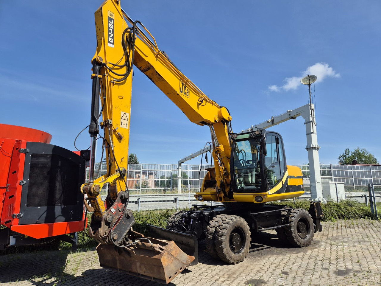 JCB JS 175 W / NEW Tire / 1 Owner / Serviced - Wheel excavator: picture 1 JCB JS 175 W / NEW Tire / 1 Owner / Serviced - Wheel excavator: picture 1