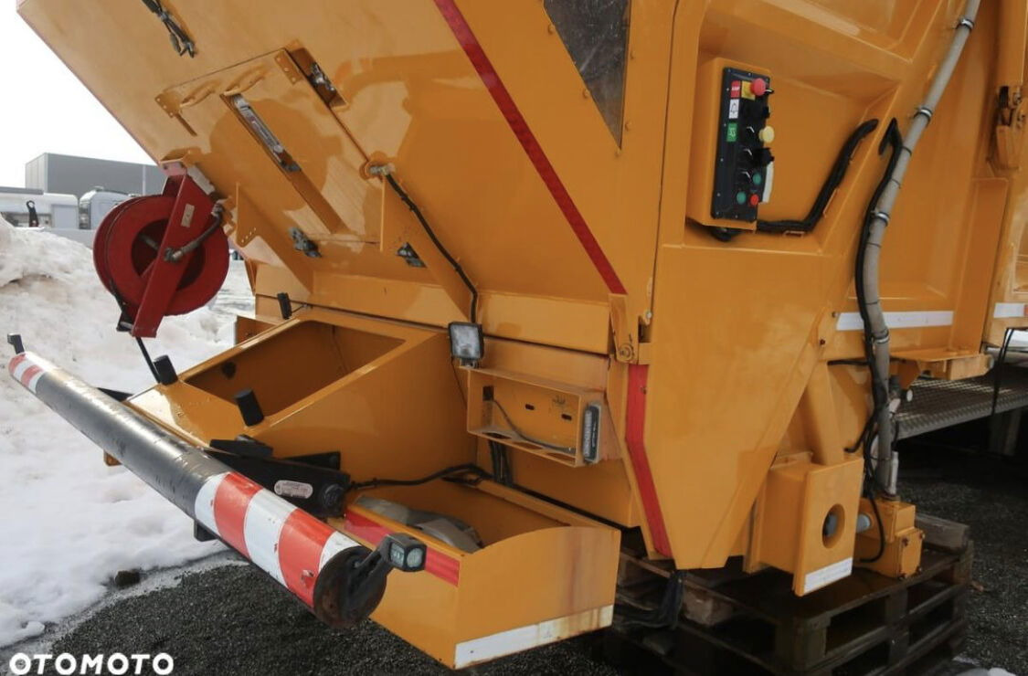 New Garbage truck body Kadussis CRV2000 Like NTM, Steco - Like NEW Kadussis CRV2000 Like NTM, Steco - Like NEW: picture 6 New Garbage truck body Kadussis CRV2000 Like NTM, Steco - Like NEW Kadussis CRV2000 Like NTM, Steco - Like NEW: picture 6