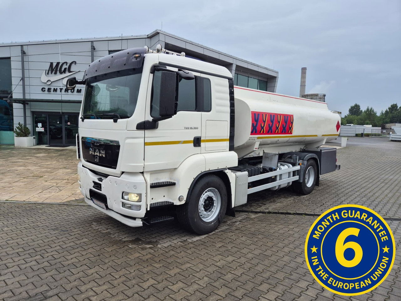 MAN TGS 18.360 OIL Transport / Good Condition - Tanker truck: picture 2 MAN TGS 18.360 OIL Transport / Good Condition - Tanker truck: picture 2