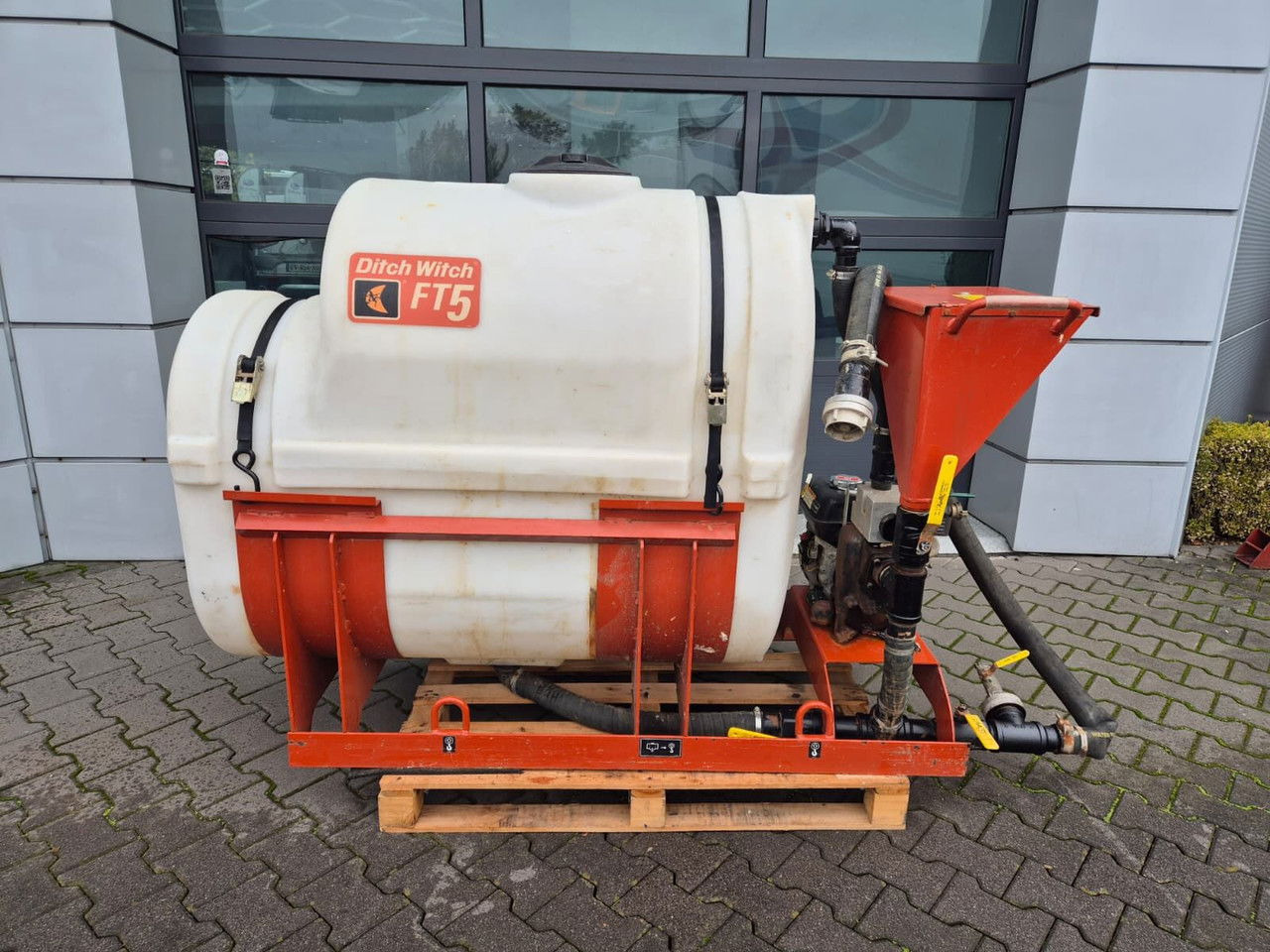 Ditch Witch FT5 Mixer / 2021 / Like NEW / Honda Engine - Other machinery: picture 1 Ditch Witch FT5 Mixer / 2021 / Like NEW / Honda Engine - Other machinery: picture 1