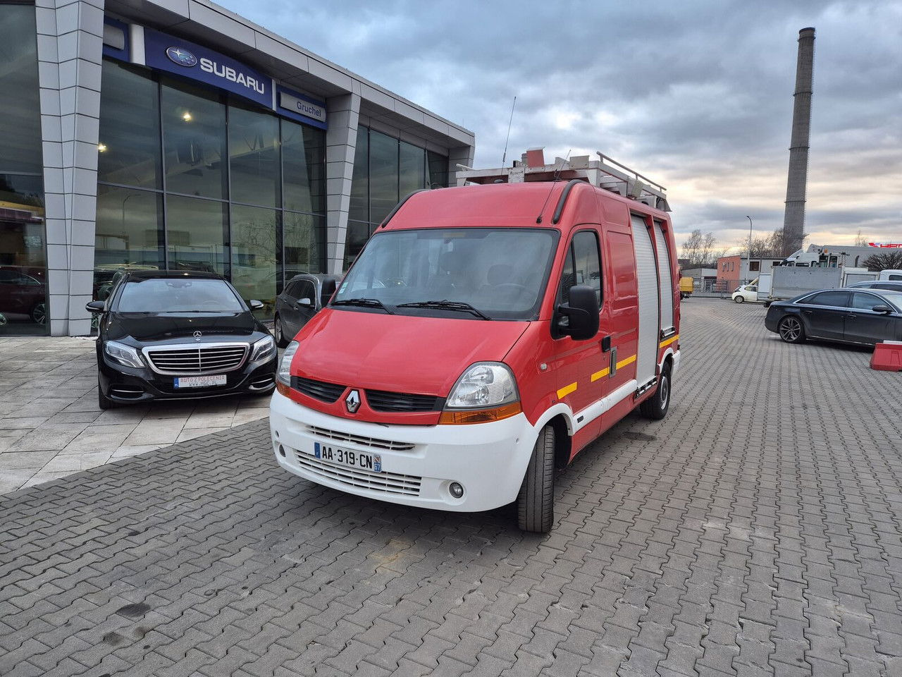 Renault Master 2.5 DCi / Only 25TKM / Like NEW / WE Have 3 THE Same - Fire truck: picture 3 Renault Master 2.5 DCi / Only 25TKM / Like NEW / WE Have 3 THE Same - Fire truck: picture 3
