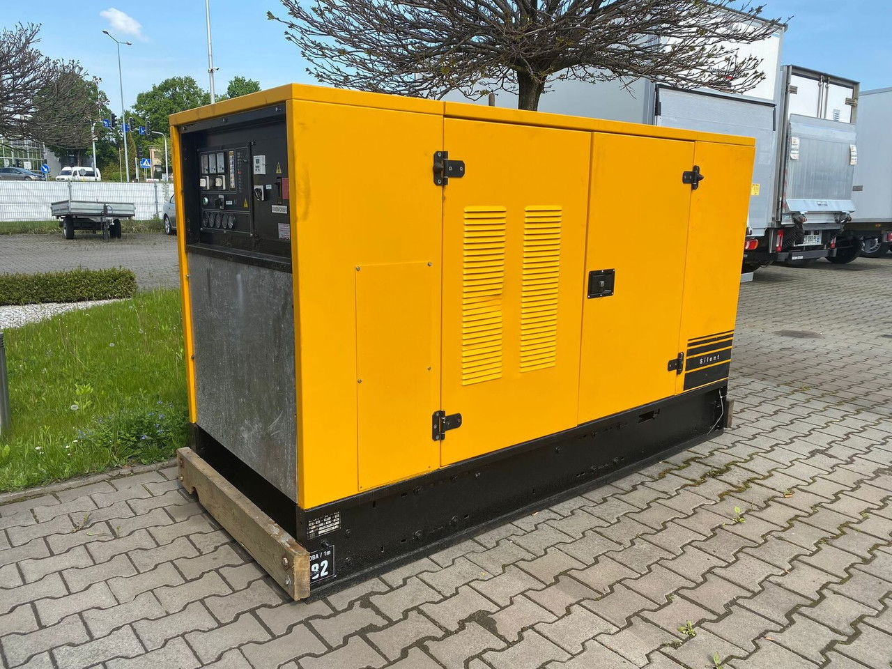 SDMO NS 60 W M, Silent generator 60kVA, 48KW NS 60 W M, Silent generator 60kVA, 48KW - Generator set: picture 2 SDMO NS 60 W M, Silent generator 60kVA, 48KW NS 60 W M, Silent generator 60kVA, 48KW - Generator set: picture 2