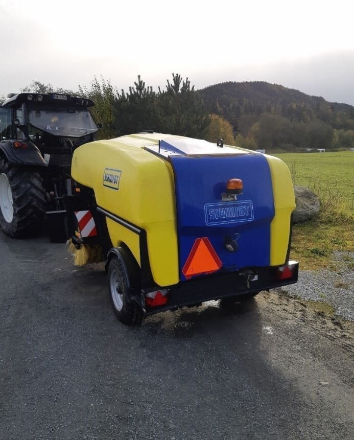 Schmidt TSS 122, Like NEW - Road sweeper: picture 3 Schmidt TSS 122, Like NEW - Road sweeper: picture 3