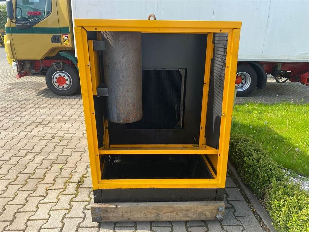 Sdmo NS 60 W M, Silent generator 60kVA, 48KW  leasing Sdmo NS 60 W M, Silent generator 60kVA, 48KW: picture 8