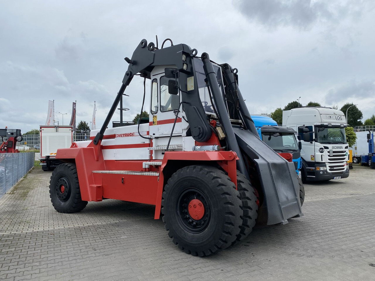 Svetruck TMF 12/9 HB / 1 Owner / Works Great / Ready TO TRA Nsport - Reach stacker: picture 3 Svetruck TMF 12/9 HB / 1 Owner / Works Great / Ready TO TRA Nsport - Reach stacker: picture 3