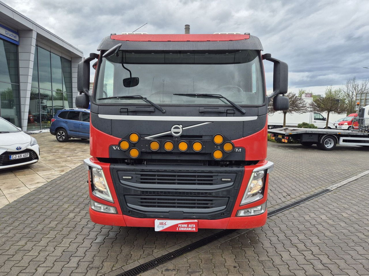 Volvo FM 330 Webasto / HDS Hiab / 1 Owner - Dropside/ Flatbed truck, Crane truck: picture 4 Volvo FM 330 Webasto / HDS Hiab / 1 Owner - Dropside/ Flatbed truck, Crane truck: picture 4