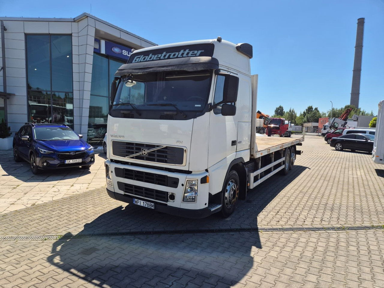 Volvo FM 420 1 Owner / Cheap/ After service - Dropside/ Flatbed truck: picture 2 Volvo FM 420 1 Owner / Cheap/ After service - Dropside/ Flatbed truck: picture 2