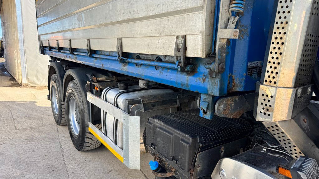 DAF CF 85.410 6x4 tipper - retarder - Tipper: picture 4 DAF CF 85.410 6x4 tipper - retarder - Tipper: picture 4