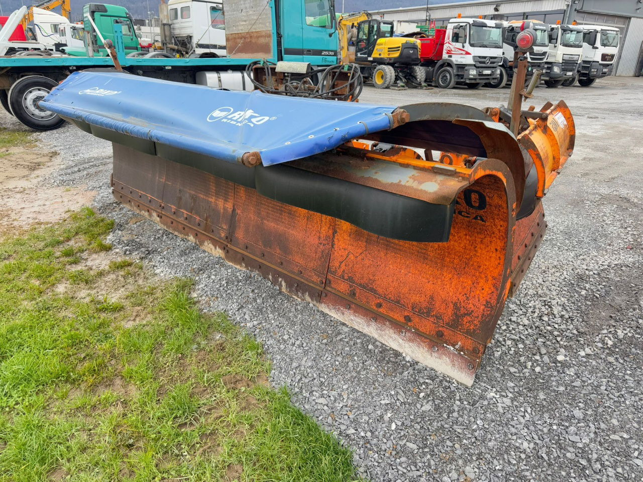 Diversen Front Snow Plow - 4.1M - Snow plough: picture 1 Diversen Front Snow Plow - 4.1M - Snow plough: picture 1