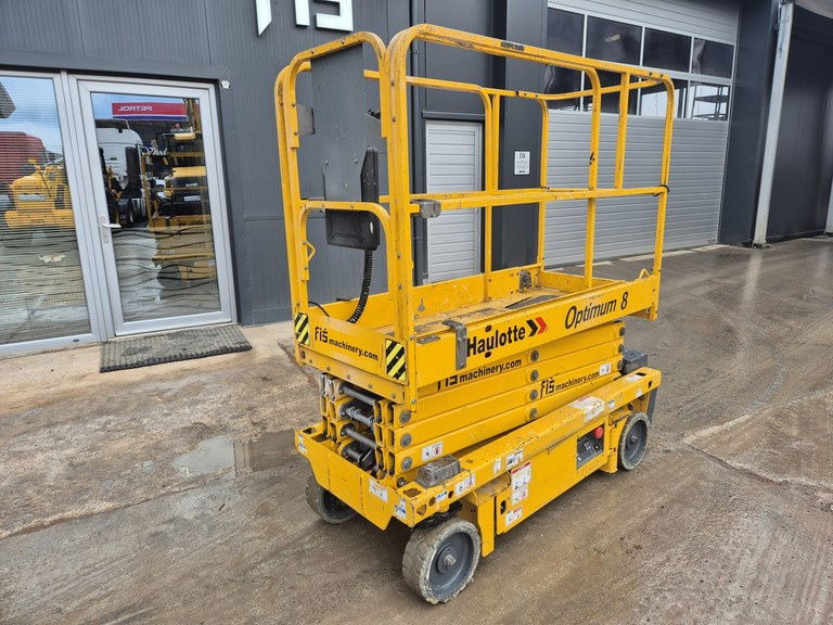 Haulotte Optimum 8 - NEW Batteries - 2019 Year - 325 Hours - Scissor lift: picture 1 Haulotte Optimum 8 - NEW Batteries - 2019 Year - 325 Hours - Scissor lift: picture 1