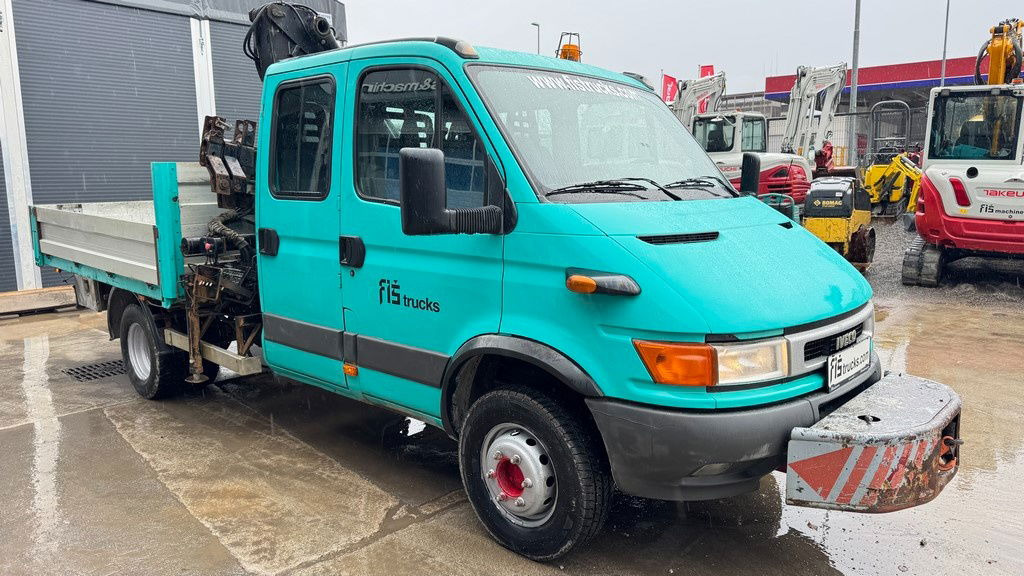 Iveco Daily 65 C15 stake body - Hiab 045-3 - 7.5M - Open body delivery van: picture 3 Iveco Daily 65 C15 stake body - Hiab 045-3 - 7.5M - Open body delivery van: picture 3