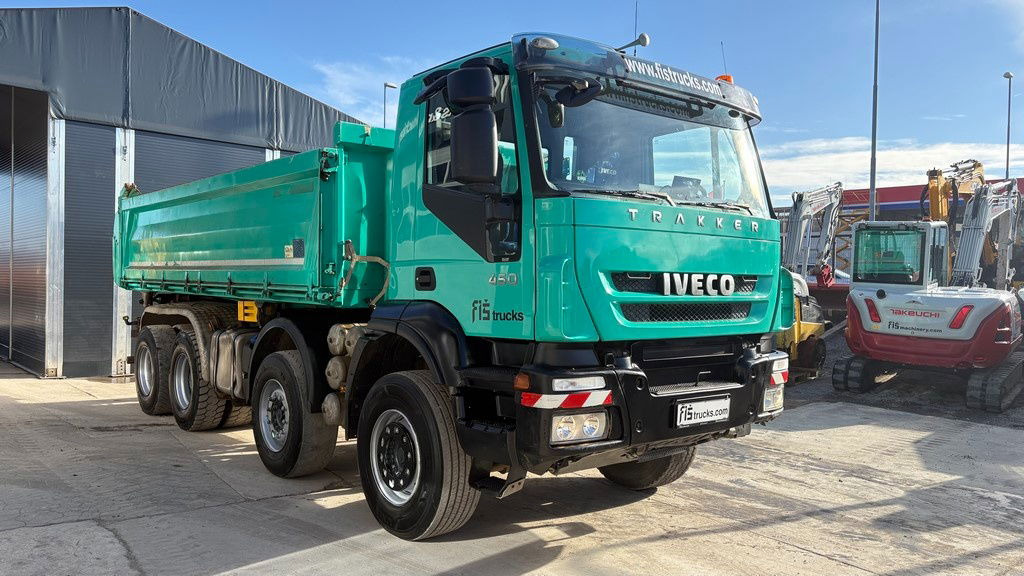 Iveco Trakker AD340T45 8x4 bordmatic tipper - retarder - Tipper: picture 2 Iveco Trakker AD340T45 8x4 bordmatic tipper - retarder - Tipper: picture 2