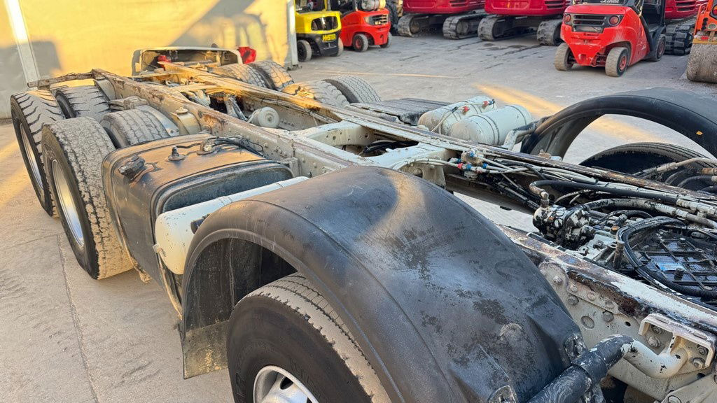 MAN 35.372 8x4 chassis - spring - Cab chassis truck: picture 4 MAN 35.372 8x4 chassis - spring - Cab chassis truck: picture 4