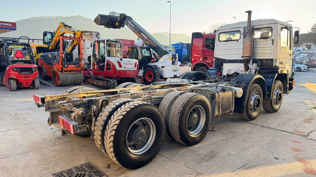 MAN 35.372 8x4 chassis - spring - Cab chassis truck: picture 5 MAN 35.372 8x4 chassis - spring - Cab chassis truck: picture 5