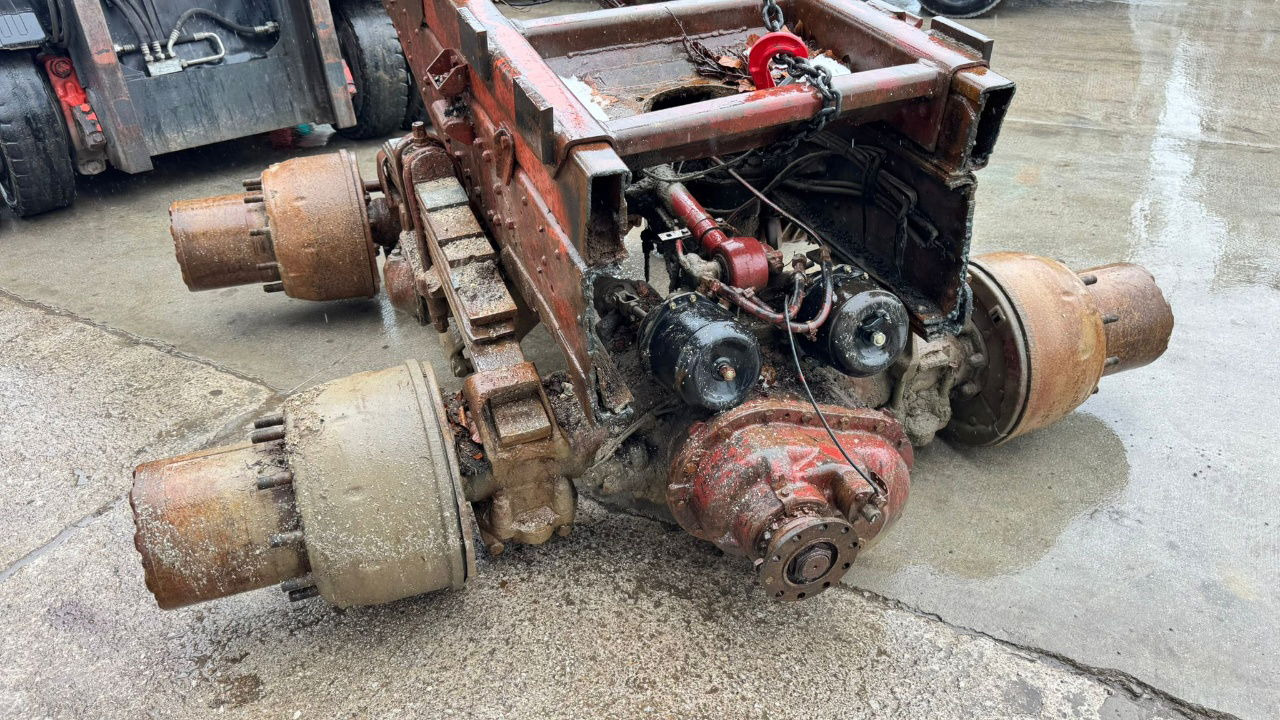 Mercedes-Benz 13TON Double Axles 6X4 - Axle and parts for Truck: picture 3 Mercedes-Benz 13TON Double Axles 6X4 - Axle and parts for Truck: picture 3