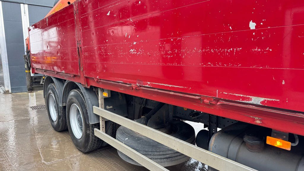 Mercedes-Benz Actros 2644 L 6X4 stake body - Palfinger crane PK18500 - Dropside/ Flatbed truck: picture 4 Mercedes-Benz Actros 2644 L 6X4 stake body - Palfinger crane PK18500 - Dropside/ Flatbed truck: picture 4