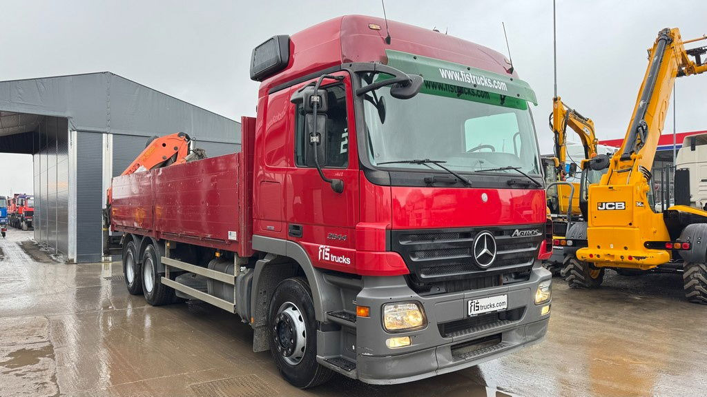 Mercedes-Benz Actros 2644 L 6X4 stake body - Palfinger crane PK18500 - Dropside/ Flatbed truck: picture 3 Mercedes-Benz Actros 2644 L 6X4 stake body - Palfinger crane PK18500 - Dropside/ Flatbed truck: picture 3