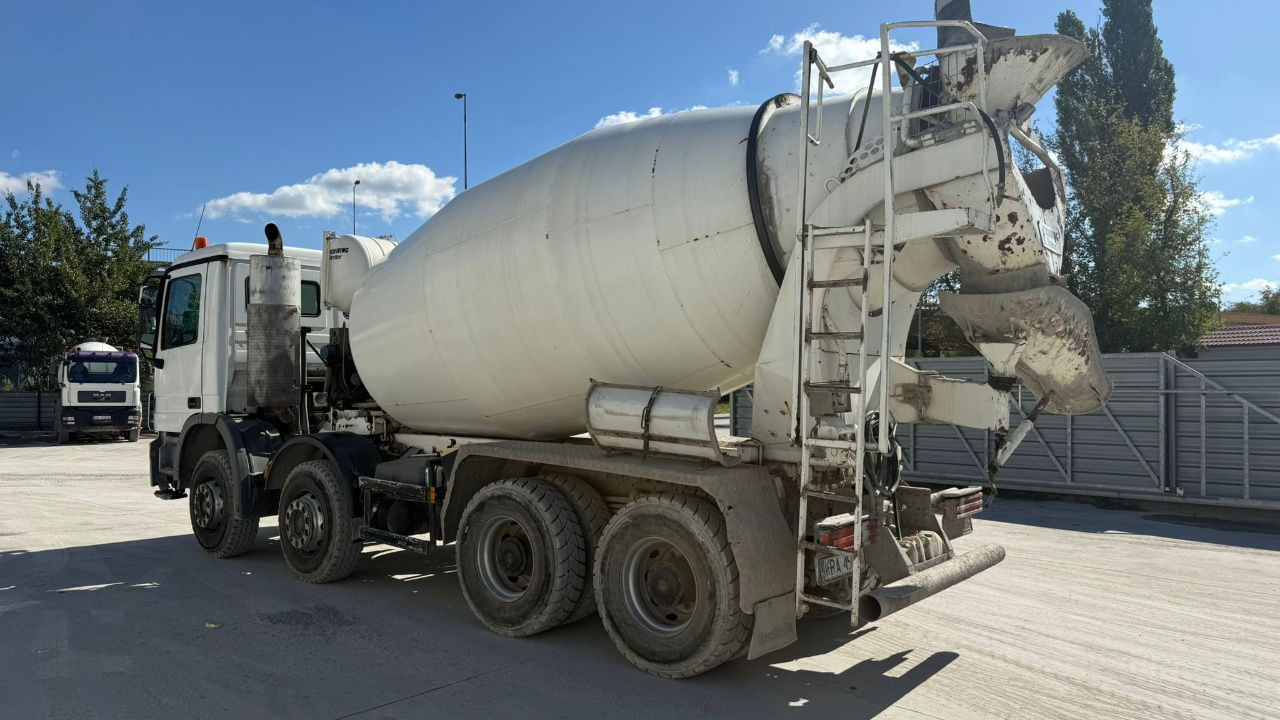 Mercedes-Benz Actros 3536 8x4 beton Schwing mixer 10m3 - Concrete mixer truck: picture 3 Mercedes-Benz Actros 3536 8x4 beton Schwing mixer 10m3 - Concrete mixer truck: picture 3
