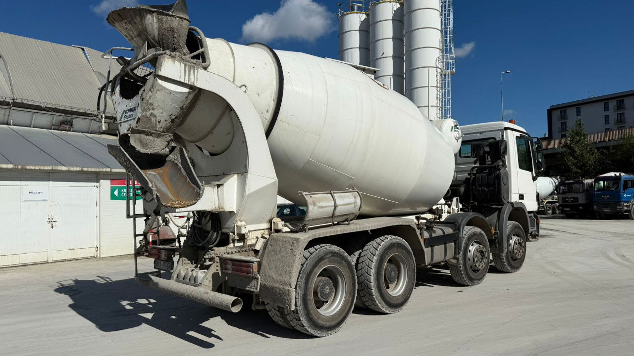 Mercedes-Benz Actros 3536 8x4 beton Schwing mixer 10m3 - Concrete mixer truck: picture 4 Mercedes-Benz Actros 3536 8x4 beton Schwing mixer 10m3 - Concrete mixer truck: picture 4