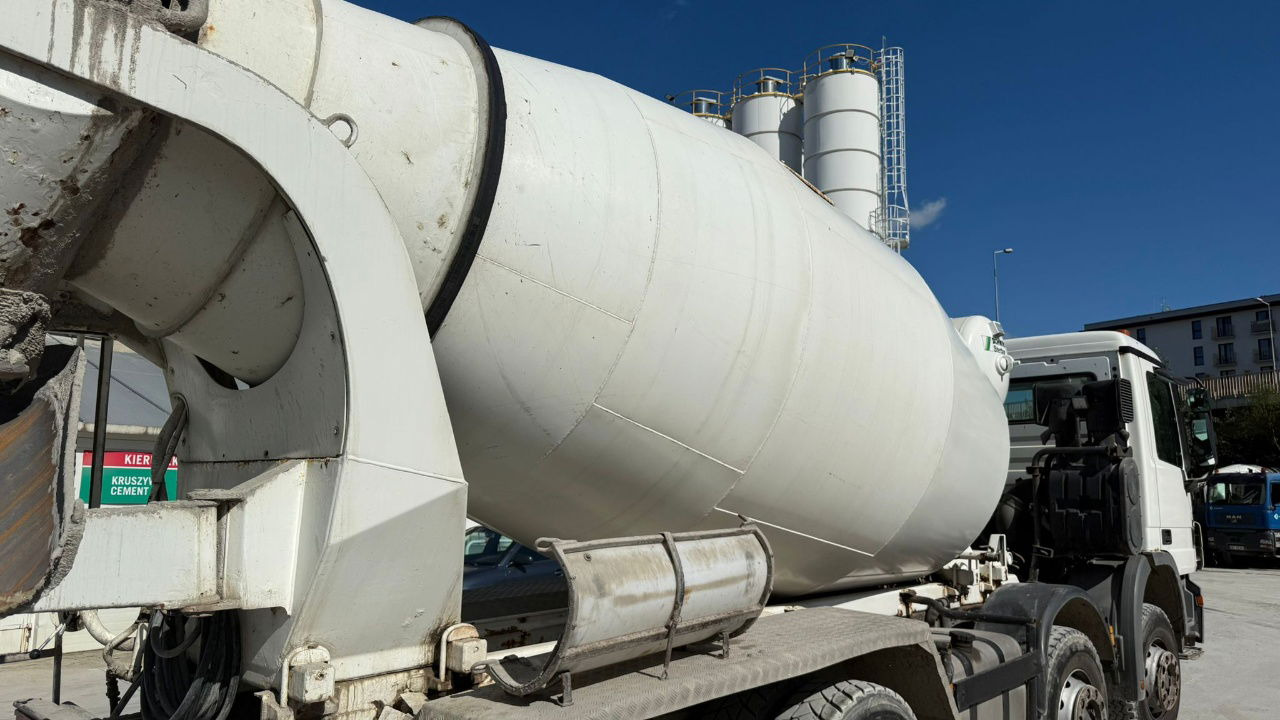 Mercedes-Benz Actros 3536 8x4 beton Schwing mixer 10m3 - Concrete mixer truck: picture 5 Mercedes-Benz Actros 3536 8x4 beton Schwing mixer 10m3 - Concrete mixer truck: picture 5