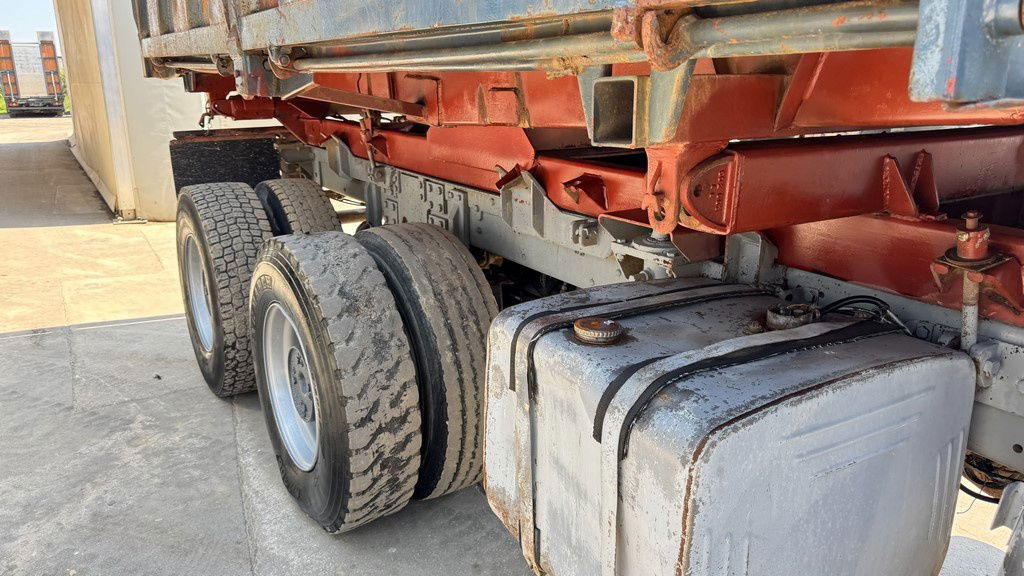 Scania 112 6x4 tipper - full spring - Tipper: picture 4 Scania 112 6x4 tipper - full spring - Tipper: picture 4