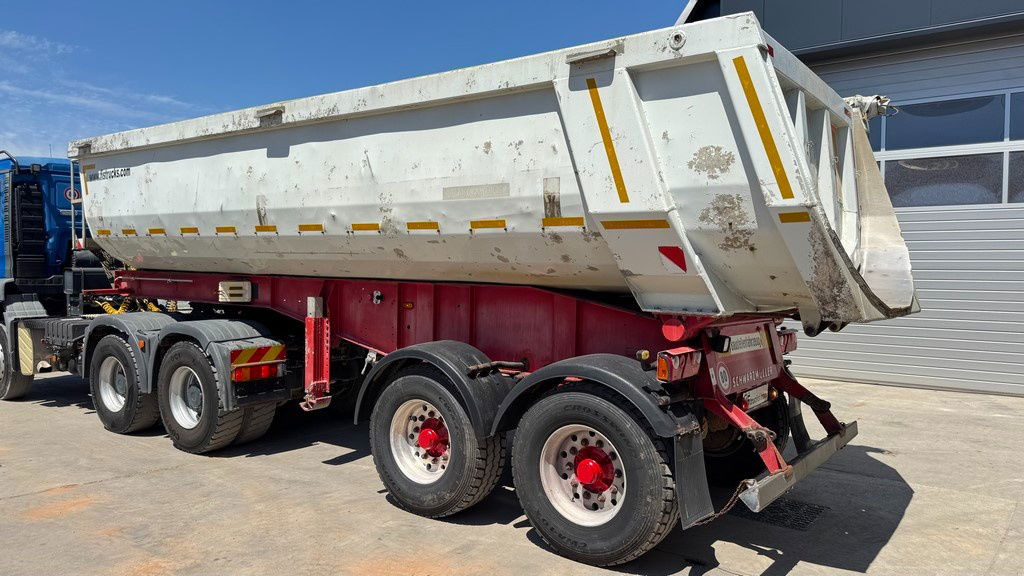 Schwarzmüller K202 2-Axle Tipper - Taurpaulin - Tipper semi-trailer: picture 4 Schwarzmüller K202 2-Axle Tipper - Taurpaulin - Tipper semi-trailer: picture 4
