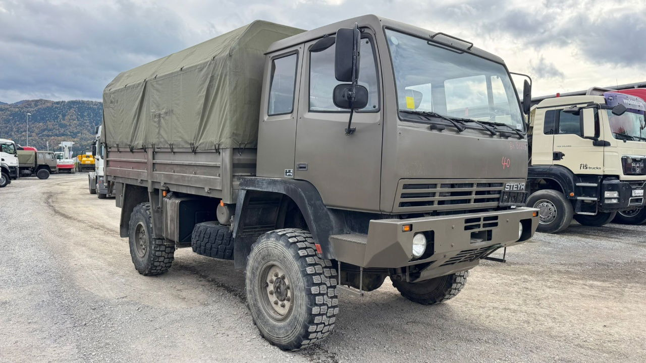 Steyr 12M18 4X4 stake body - truck - Curtain side truck: picture 4 Steyr 12M18 4X4 stake body - truck - Curtain side truck: picture 4