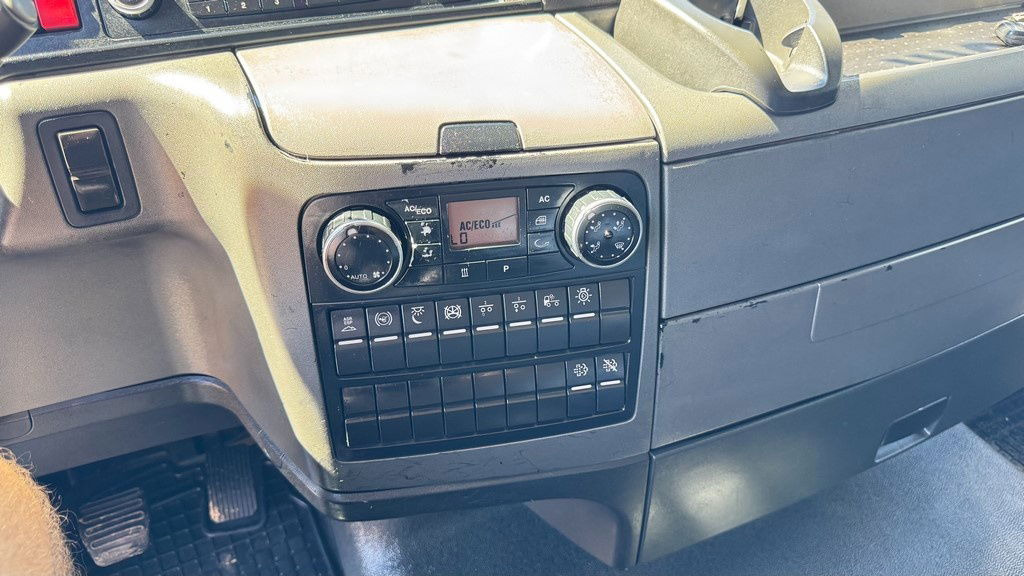 Tractor unit MAN TGX 18.440 4X2 tractor unit - retarder: picture 25 Tractor unit MAN TGX 18.440 4X2 tractor unit - retarder: picture 25