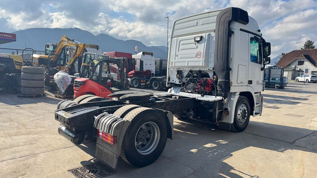 Mercedes-Benz Actros 1841 LS 4x2 tractor unit - retarder - Tractor unit: picture 5 Mercedes-Benz Actros 1841 LS 4x2 tractor unit - retarder - Tractor unit: picture 5