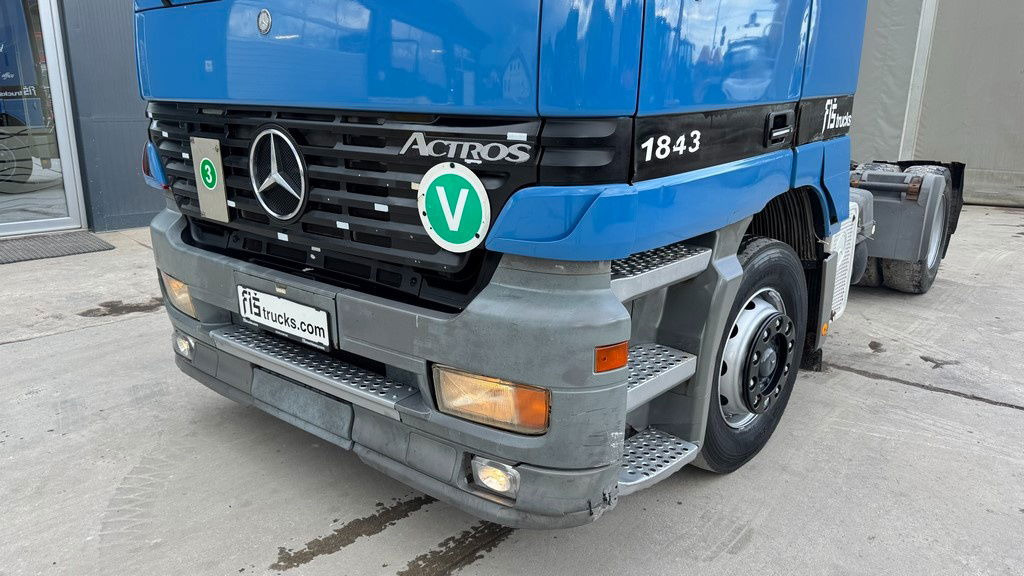 Mercedes-Benz Actros 1843 LS 4x2 tractor unit - air condition - Tractor unit: picture 2 Mercedes-Benz Actros 1843 LS 4x2 tractor unit - air condition - Tractor unit: picture 2