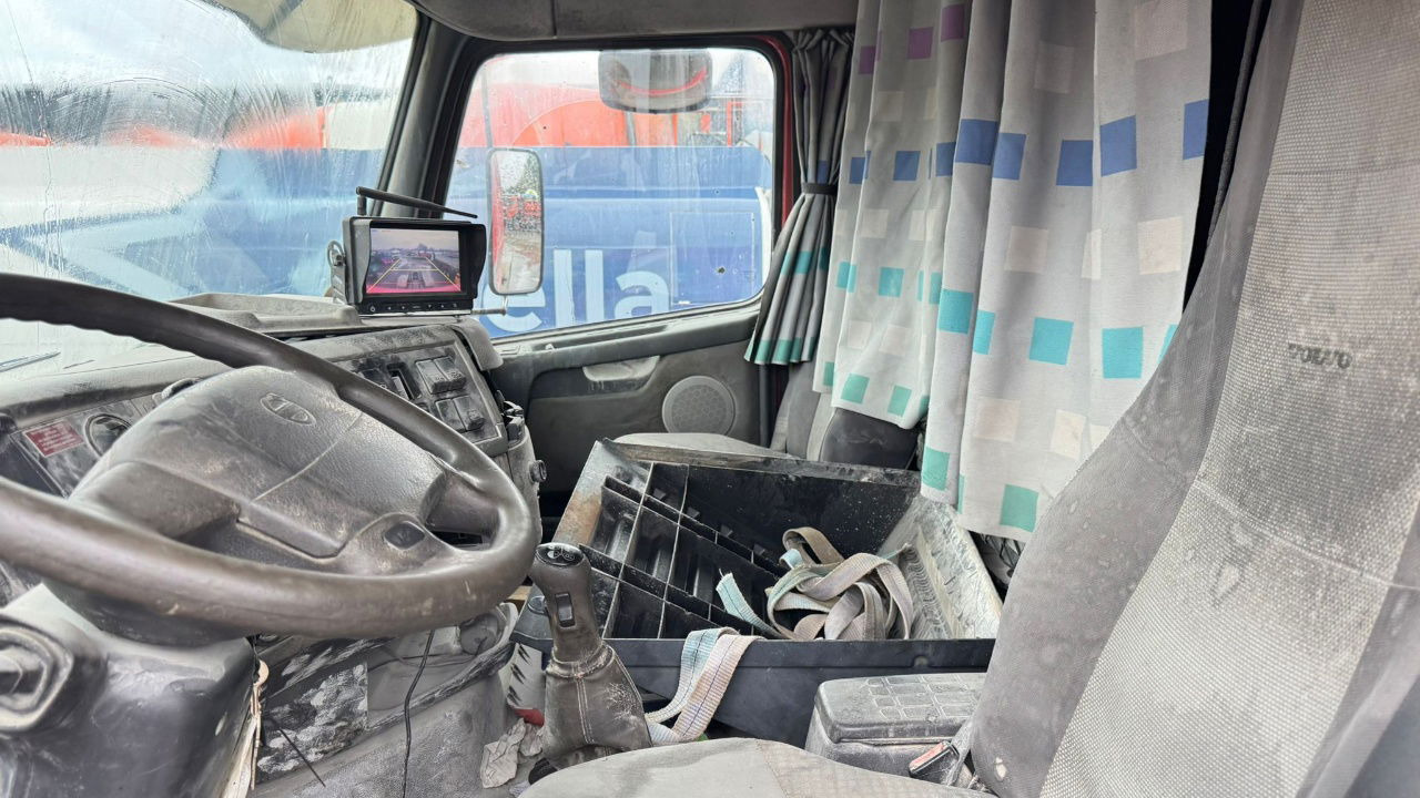 Container transporter/ Swap body truck Volvo FH 12 460 6x2 Meiller abroll tipper - motor brake - lifting axle: picture 13