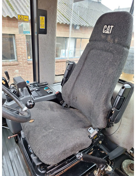 Wheel loader Caterpillar 938G ll: picture 19