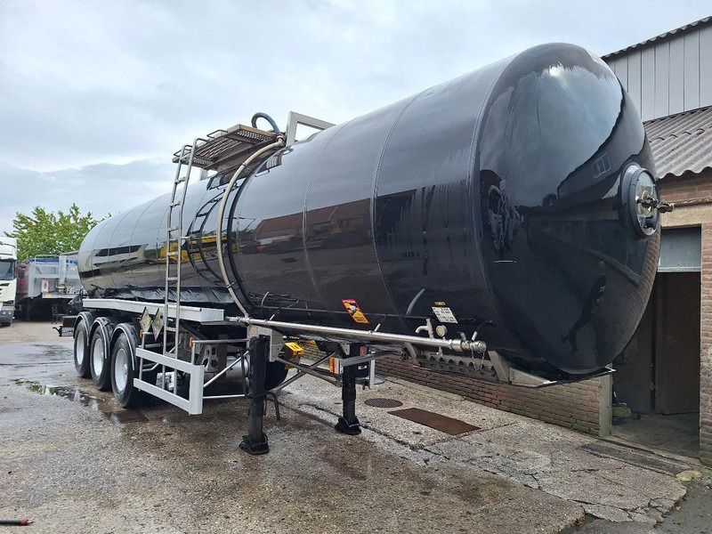 Tanker semi-trailer for transportation of bitumen Magyar SR34F22A: picture 1