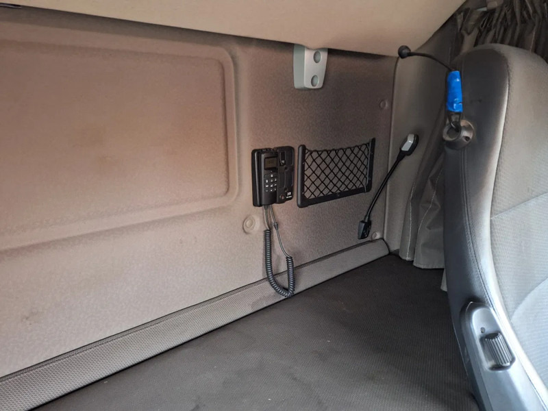 Tractor unit Scania R450 R450: picture 12