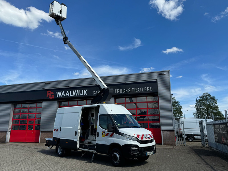 Iveco 70C15H 2 persoonslift, 15 meter werkhoogte K 42 - Commercial vehicle: picture 2 Iveco 70C15H 2 persoonslift, 15 meter werkhoogte K 42 - Commercial vehicle: picture 2