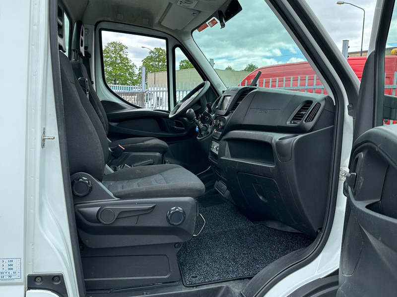 Commercial vehicle Iveco Daily 35S14 14 meter, 4x stamped, 649 working hours: picture 9