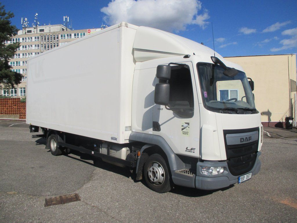 DAF LF 180 mit LBW - Closed box van: picture 3 DAF LF 180 mit LBW - Closed box van: picture 3