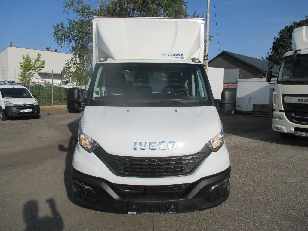 Iveco Daily 35C16 - Closed box van: picture 2 Iveco Daily 35C16 - Closed box van: picture 2
