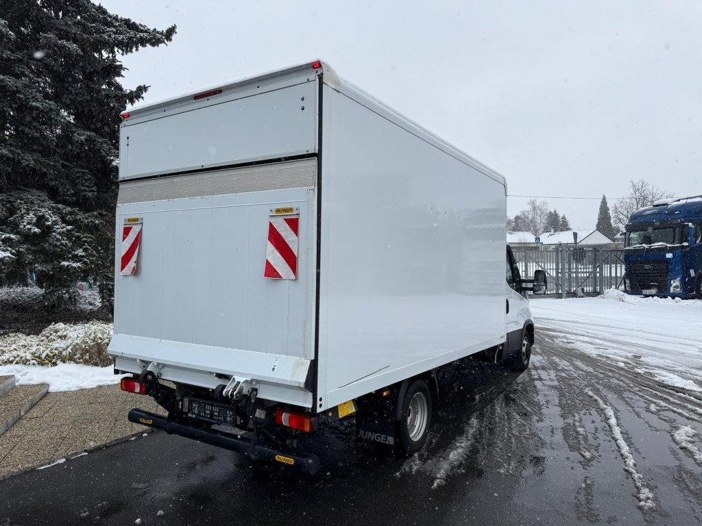 Iveco Daily 35C16 - Closed box van: picture 3 Iveco Daily 35C16 - Closed box van: picture 3