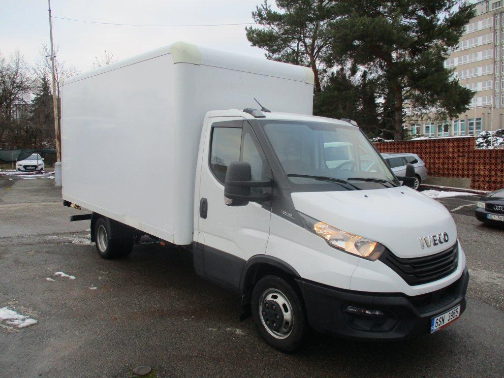 Iveco Daily 35C16 - Closed box van: picture 3 Iveco Daily 35C16 - Closed box van: picture 3