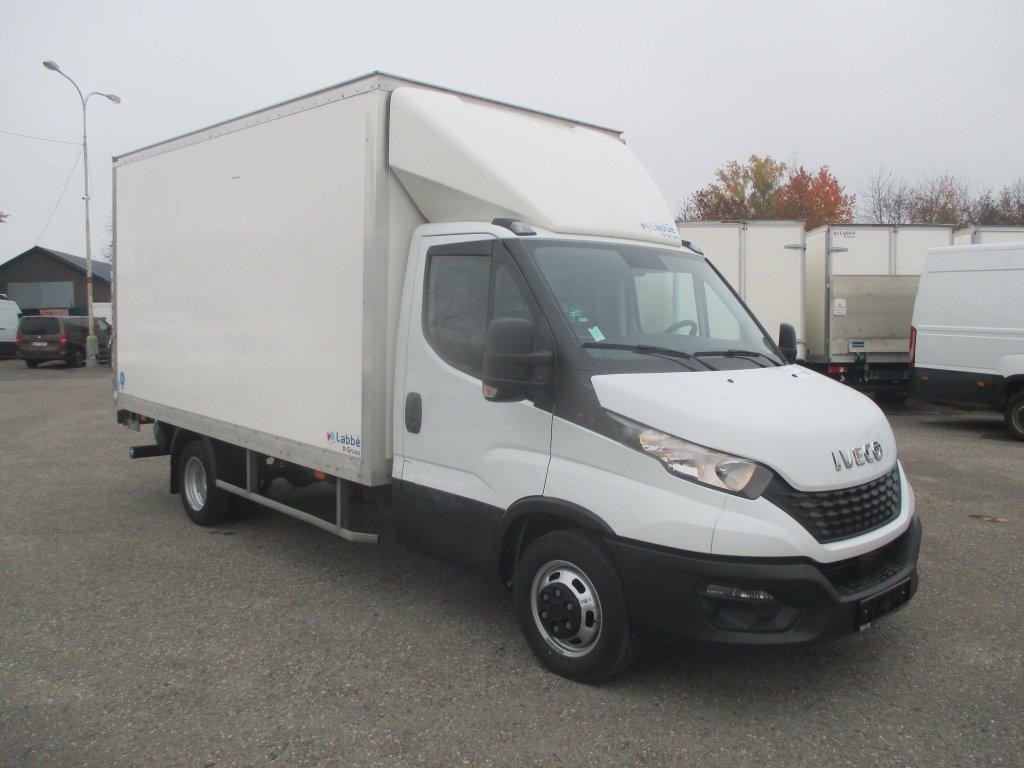 Iveco Daily 35C16 - Closed box van: picture 3 Iveco Daily 35C16 - Closed box van: picture 3