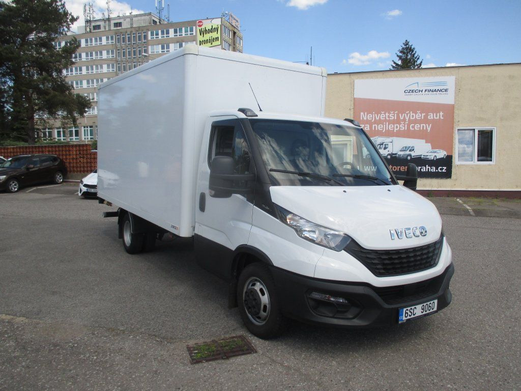 Iveco Daily 35C16 - Closed box van: picture 3 Iveco Daily 35C16 - Closed box van: picture 3