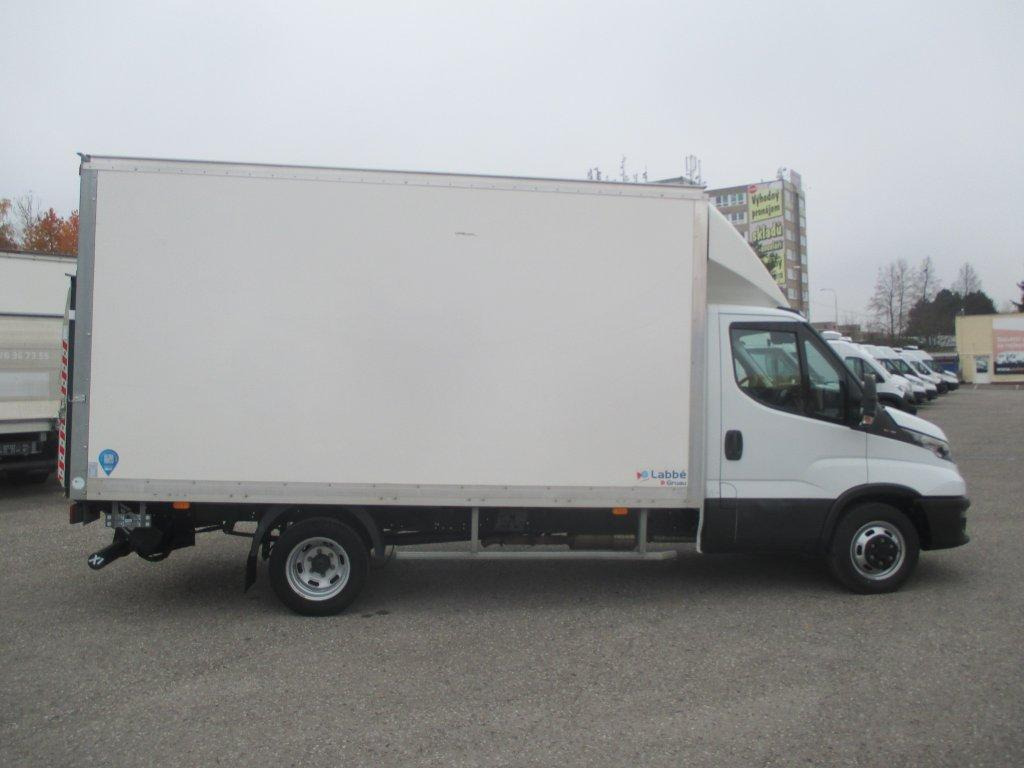 Iveco Daily 35C16 - Closed box van: picture 4 Iveco Daily 35C16 - Closed box van: picture 4