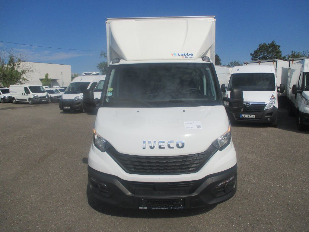 Iveco Daily 35C16 - Closed box van: picture 2 Iveco Daily 35C16 - Closed box van: picture 2