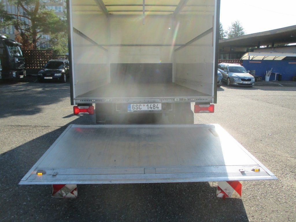 Panel van Iveco Daily 35S16: picture 7