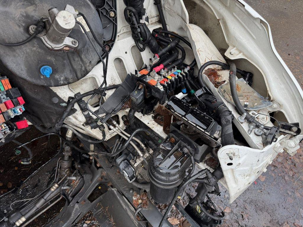 Panel van Iveco Daily 35S16 maxi Damaged: picture 12