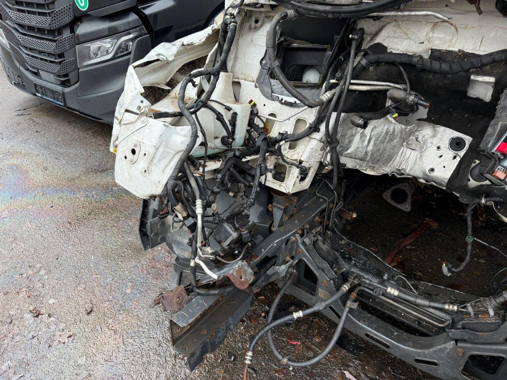 Panel van Iveco Daily 35S16 maxi Damaged: picture 8