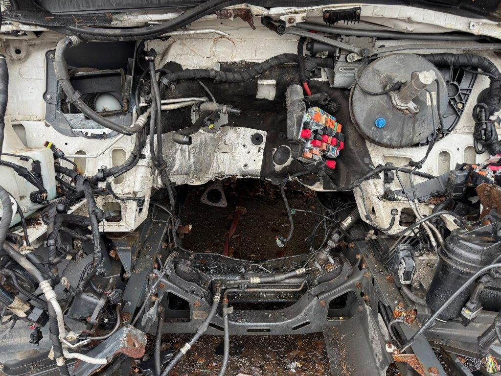 Panel van Iveco Daily 35S16 maxi Damaged: picture 9