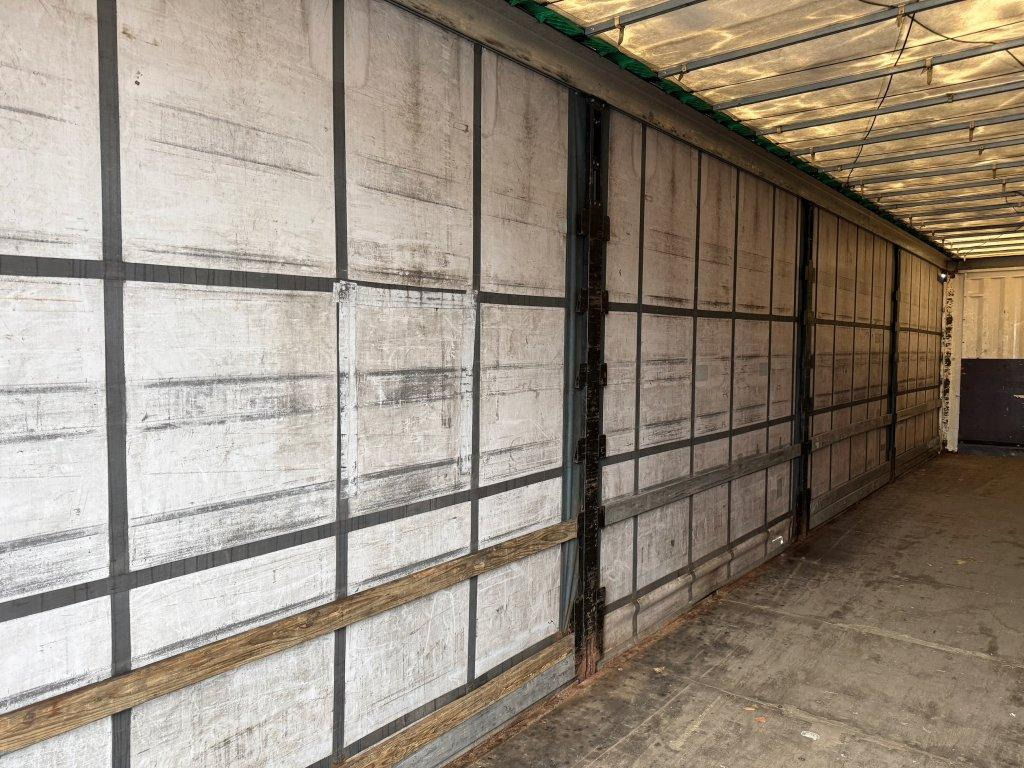 Curtainsider semi-trailer Krone SD MEGA/lowdeck: picture 20 Curtainsider semi-trailer Krone SD MEGA/lowdeck: picture 20