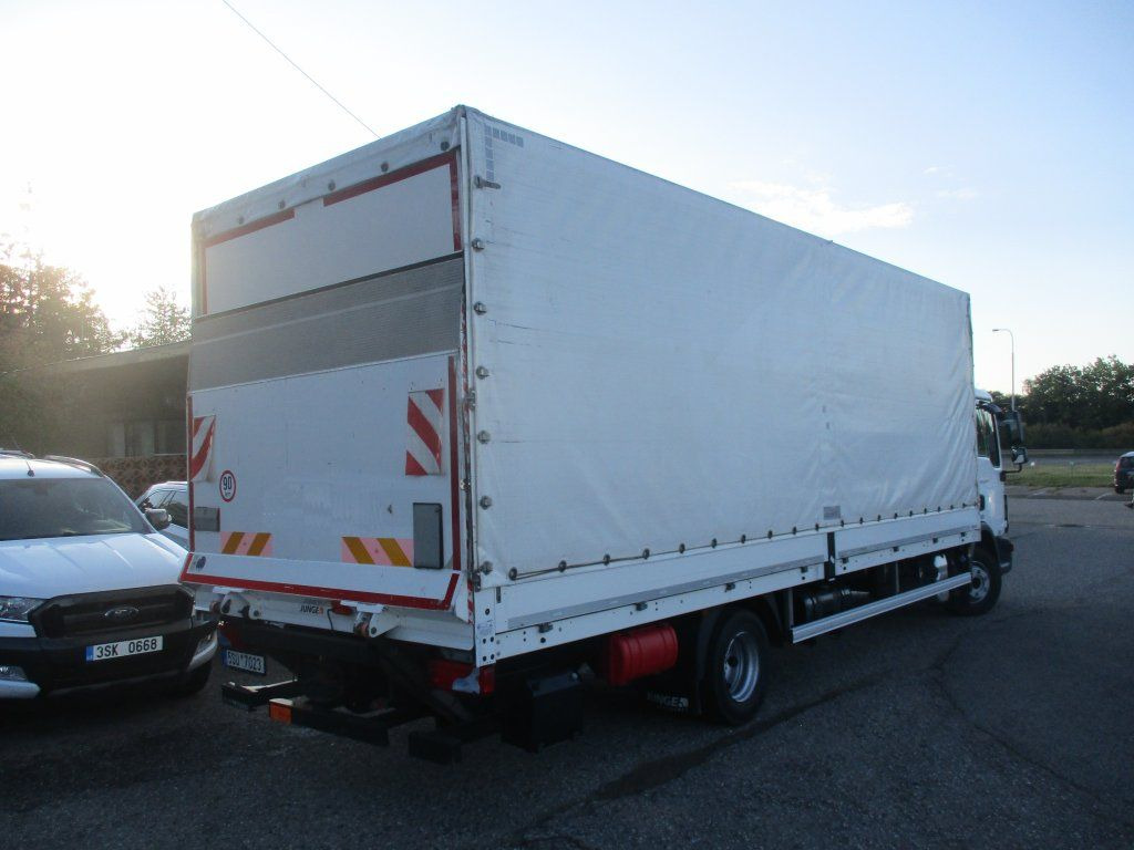 MAN TGL 12.220 - Curtain side truck: picture 3 MAN TGL 12.220 - Curtain side truck: picture 3